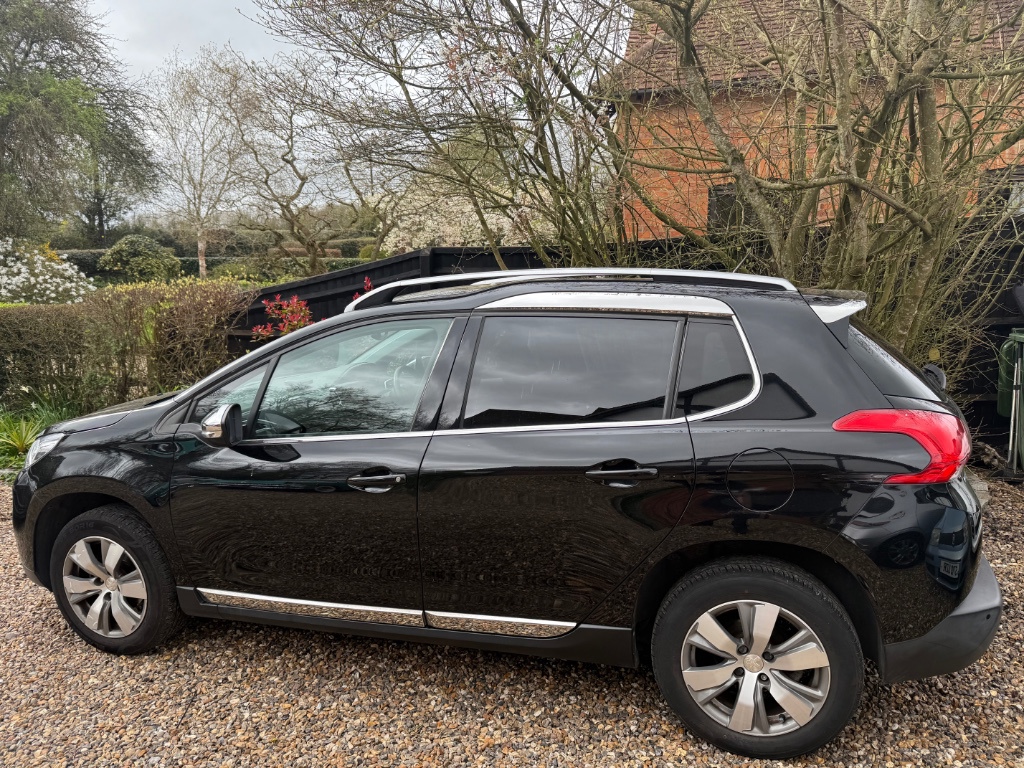 2016 Peugeot 2008 Crossover 1.2 PureTech Allure (82bhp)